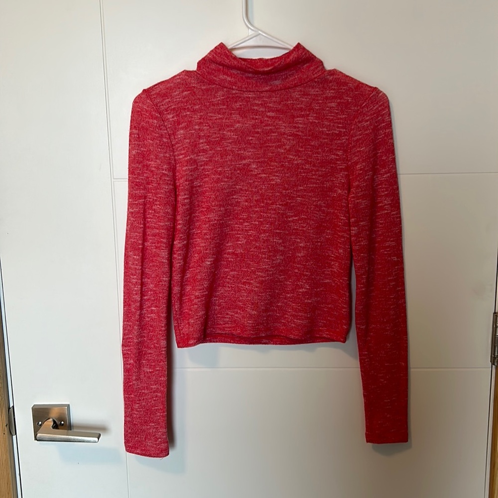 Red cropped long sleeve with mock turtleneck